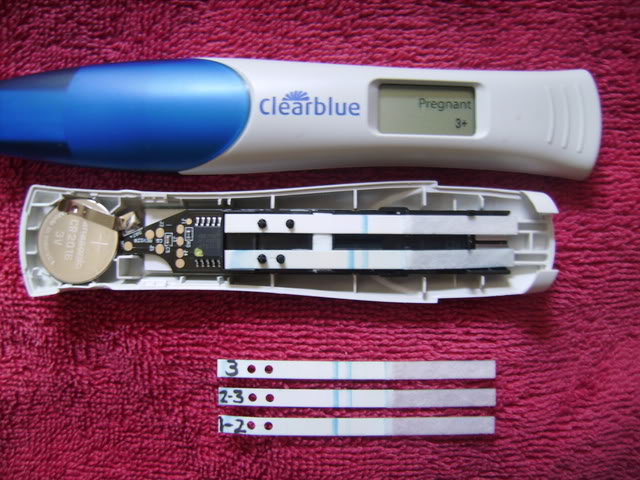 Clearblue Digitalni Test Nose Nosti Ki Poka E Tudi V Katerem Tednu   Clearblue DIGITAL Pregnancy Test With Conception Indicator Notranjost 