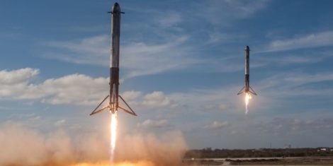 Space-X-falcon-heavy-space-rocket