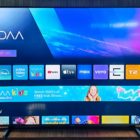 Hisense 100E7NQ Pro test recenzija velikanske 100 inčne QLED televizije za domačo kinematografsko izkušnjo